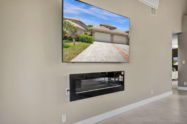 5465 Monterey D Cir Unit D, Delray Beach, FL 33484 - detailed view of baseboards