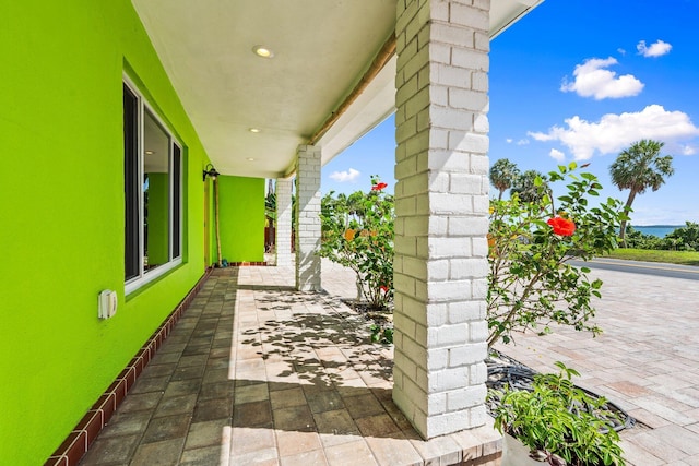 5203 S Indian River Dr, Fort Pierce, FL 34982 - view of patio
