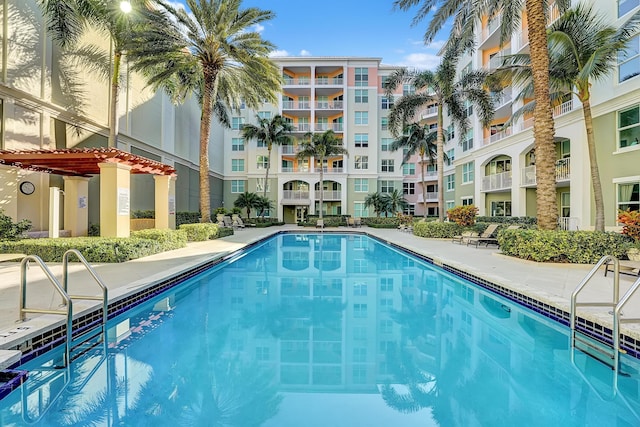 804 E Windward Way Unit 606, Lantana, FL 33462 - view of community pool