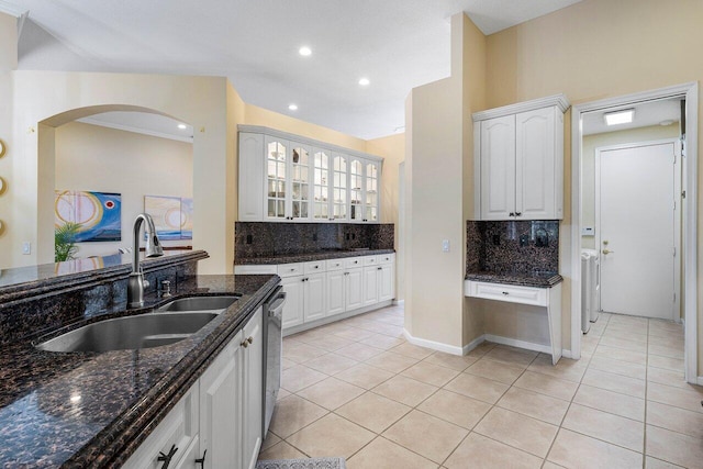 5422 Landon Cir, Boynton Beach, FL 33437 - kitchen with light tile patterned flooring, backsplash, dark stone countertops, white cabinetry, and recessed lighting