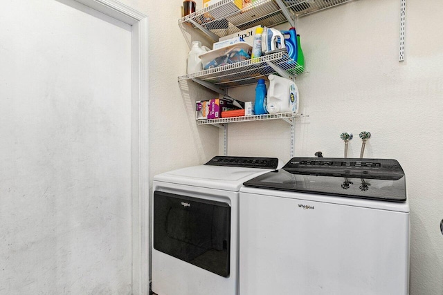 5336 NW 57th Way, Coral Springs, FL 33067 - laundry area with washing machine and clothes dryer