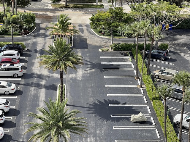 5200 N Flagler Dr Unit 1106, West Palm Beach, FL 33407 - view of uncovered parking lot