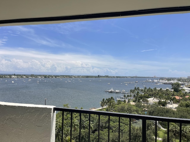 5200 N Flagler Dr Unit 1106, West Palm Beach, FL 33407 - water view