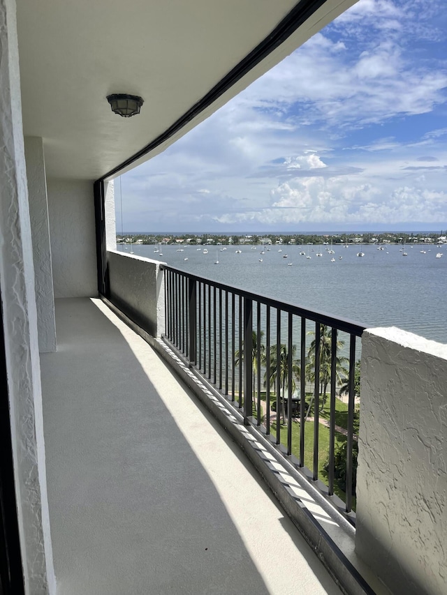 5200 N Flagler Dr Unit 1106, West Palm Beach, FL 33407 - balcony with a water view