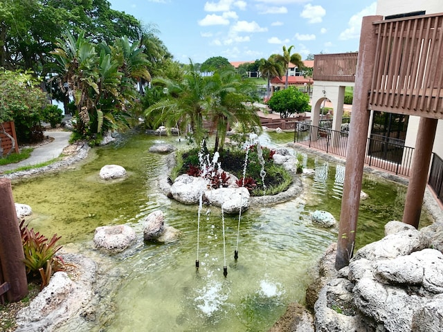 101 Liberty Ct, Deerfield Beach, FL 33442 - view of yard