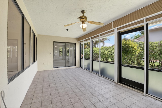 2915 NW 14th St, Delray Beach, FL 33445 - unfurnished sunroom with a ceiling fan and healthy amount of natural light