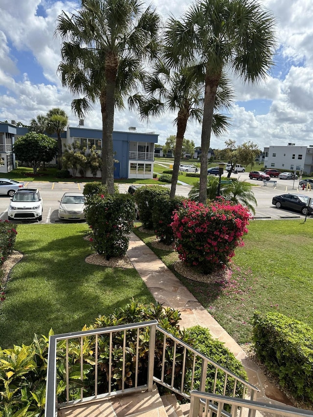 313 Normandy Unit G, Delray Beach, FL 33484 - view of green lawn