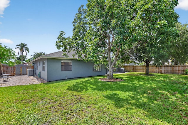 11784 Laurel Valley Cir, Wellington, FL 33414 - fenced backyard featuring a patio area