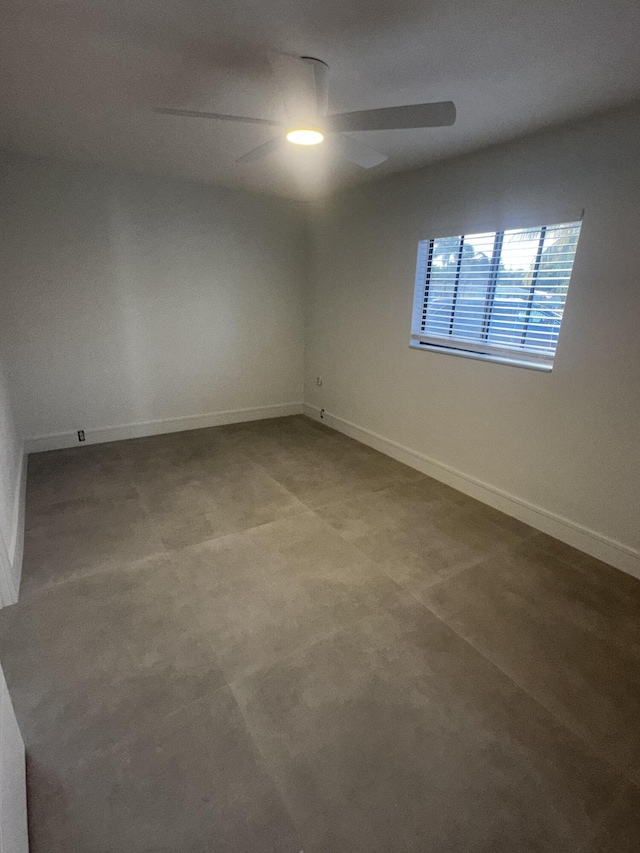 790 Sarazen Dr, West Palm Beach, FL 33413 - spare room featuring a ceiling fan and baseboards