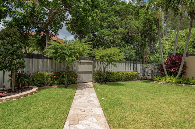 21734 San Simeon Cir, Boca Raton, FL 33433 - view of yard