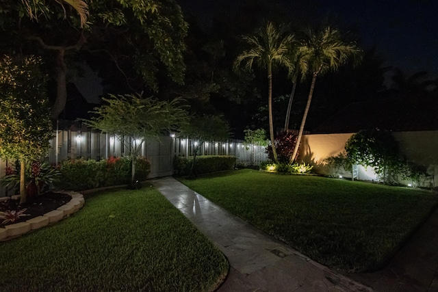 21734 San Simeon Cir, Boca Raton, FL 33433 - view of yard at night