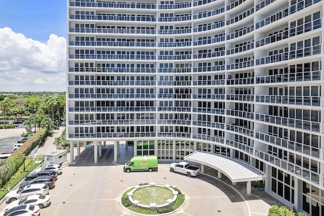 4100 Galt Ocean Dr Unit 302, Fort Lauderdale, FL 33308 - view of property with a parking lot