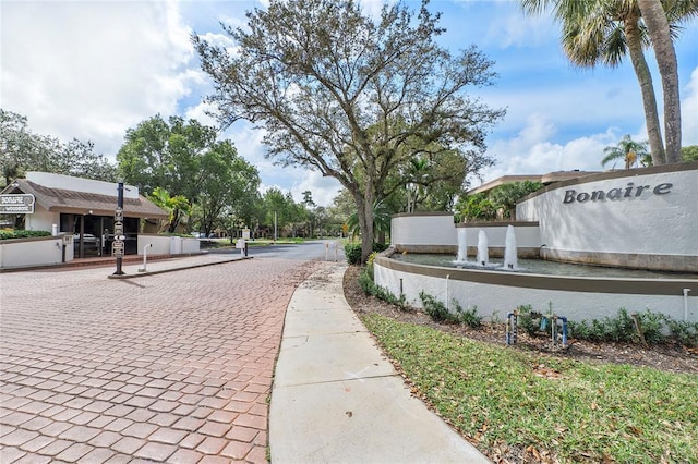 7670 NW 79th Ave Unit O3, Tamarac, FL 33321 - view of home's community with driveway