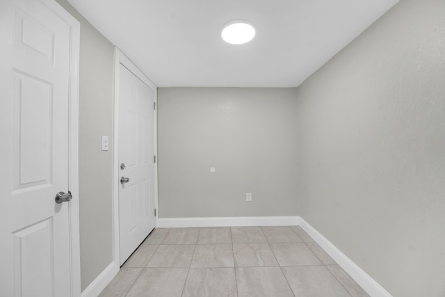 306 N N 28th St, Fort Pierce, FL 34947 - spare room featuring light tile patterned floors and baseboards