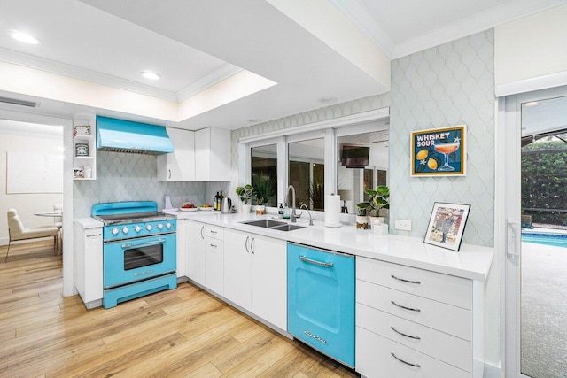 881 Elderberry Way, Boca Raton, FL 33486 - kitchen featuring stainless steel range, premium range hood, ornamental molding, dishwasher, and white cabinetry