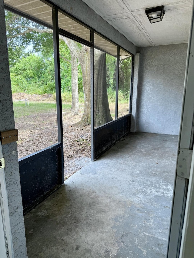 2564 Navajo Ave, Fort Pierce, FL 34946 - view of unfurnished sunroom