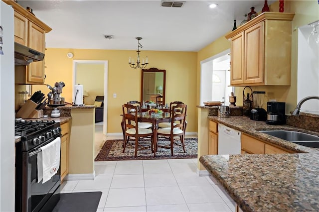 2582 Longwood Blvd, Melbourne, FL 32934 - kitchen featuring black gas stove, under cabinet range hood, dishwasher, and light brown cabinets