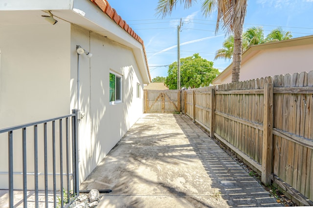 450 NE 38th St, Boca Raton, FL 33431 - view of patio