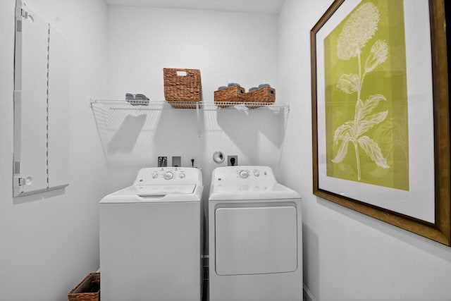 14929 Three Ponds Trl, Delray Beach, FL 33446 - laundry area with washing machine and clothes dryer
