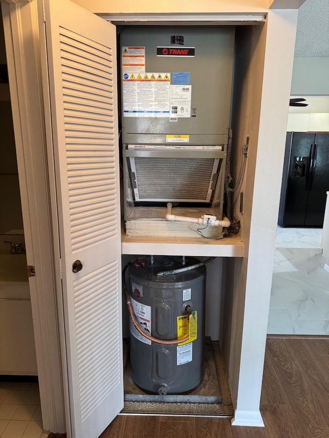 7626 Tahiti Ln Unit 204, Lake Worth, FL 33467 - utilities featuring water heater and heating unit