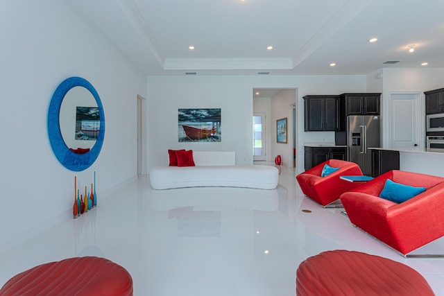 10815 Stellar Cir, Palm Beach Gardens, FL 33412 - tiled living area featuring recessed lighting and a tray ceiling