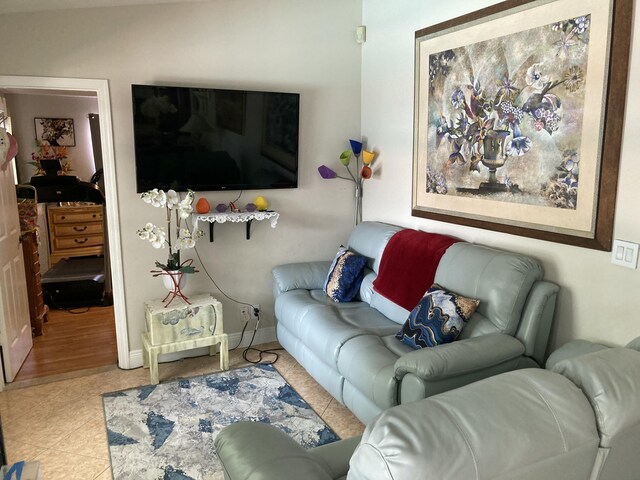 9165 SW 18th St, Boca Raton, FL 33428 - view of tiled living area