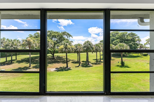 20 Southport Ln Unit D, Boynton Beach, FL 33436 - entryway with golf course view, healthy amount of natural light, and view of scattered trees