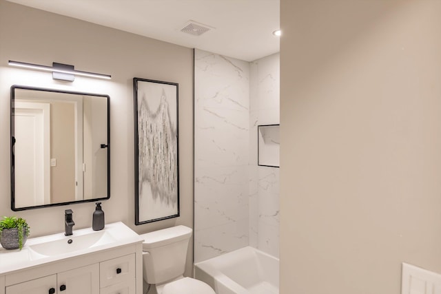 8008 Red Reef Ln, Boynton Beach, FL 33436 - bathroom featuring vanity and shower / bathtub combination