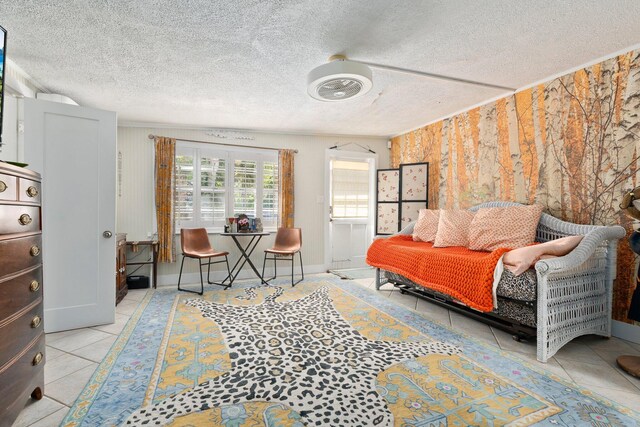 1400 Parkland Blvd, Fort Pierce, FL 34982 - living area featuring tile patterned flooring and a textured ceiling