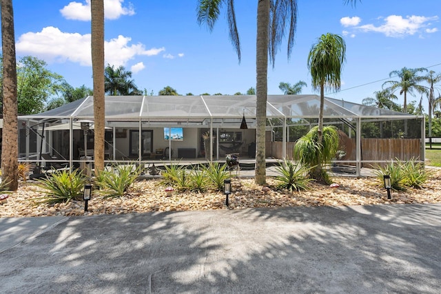 1400 Parkland Blvd, Fort Pierce, FL 34982 - back of house with glass enclosure