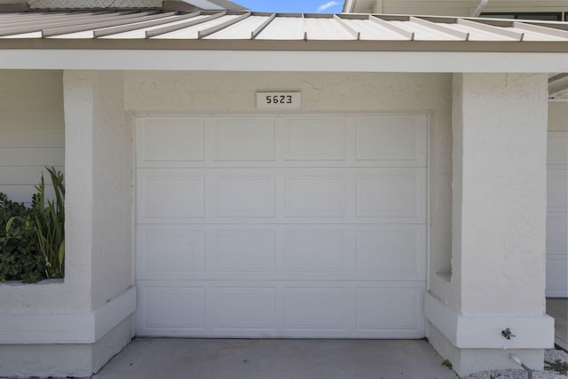 5623 SE Foxcross Pl, Stuart, FL 34997 - view of garage