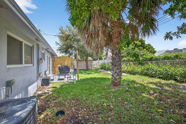 306 N A St, Lake Worth Beach, FL 33460 - fenced backyard featuring a patio