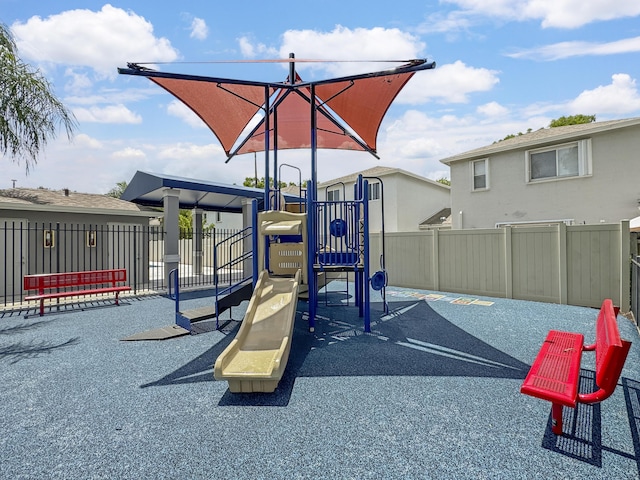 5900 S Golden Beauty Ln Unit 5900, Tamarac, FL 33321 - view of communal playground