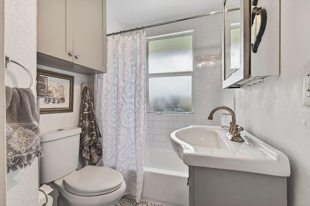 406 N D St, Lake Worth Beach, FL 33460 - bathroom featuring vanity and shower / bath combo with shower curtain