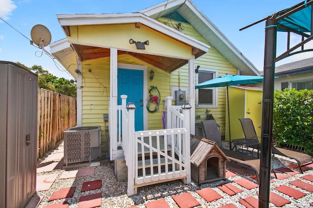 406 N D St, Lake Worth Beach, FL 33460 - view of front of house