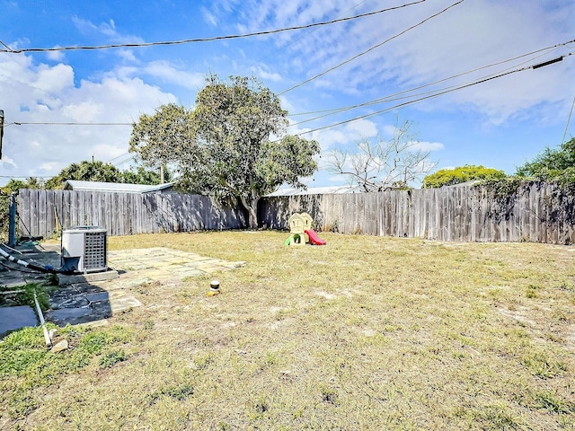 1206 Crestwood Blvd, Lake Worth, FL 33460 - view of fenced backyard