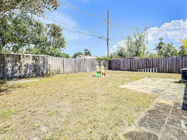 1206 Crestwood Blvd, Lake Worth, FL 33460 - view of fenced backyard