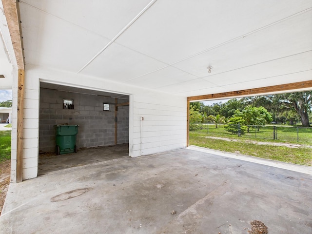 810 SE 13th St, Okeechobee, FL 34974 - view of garage
