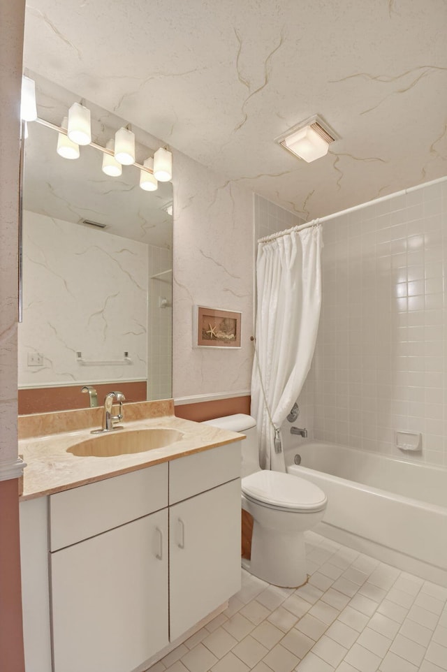 7824 Lexington Club Blvd Unit A, Delray Beach, FL 33446 - bathroom with vanity, shower / tub combo with curtain, and tile patterned flooring