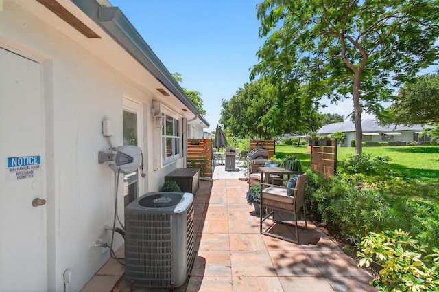 1170 S Drive Cir Unit B, Delray Beach, FL 33445 - view of patio / terrace