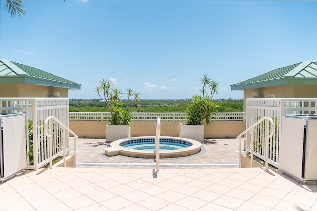 450 N Federal Hwy Unit 1101, Boynton Beach, FL 33435 - view of patio featuring an in-ground hot tub