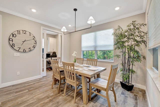 4610 SW Ardsley Dr, Stuart, FL 34997 - dining space with light wood-style flooring, recessed lighting, and crown molding