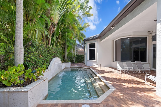 16284 Via Venetia W, Delray Beach, FL 33484 - swimming pool featuring a patio