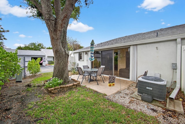 2640 Gately Dr W Unit 1604, West Palm Beach, FL 33415 - view of yard with a patio