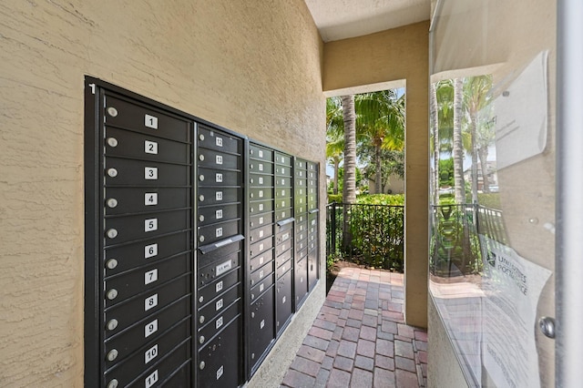2808 Troubadour St, Palm Springs, FL 33406 - surrounding community featuring mail area
