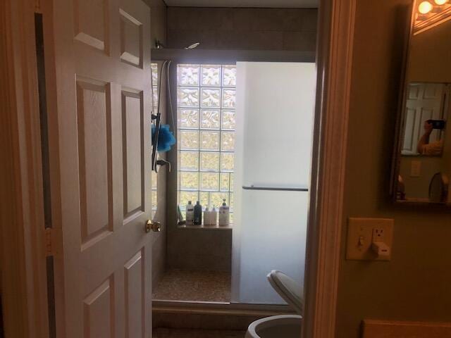 7992 Chula Vista Cres, Boca Raton, FL 33433 - full bath featuring a shower
