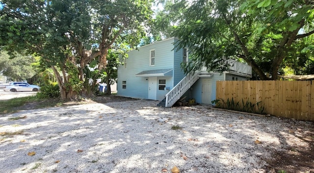 104 NE 5th St, Fort Lauderdale, FL 33301 - view of front facade with stairs