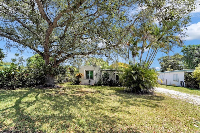 2626 Garfield St, Hollywood, FL 33020 - view of green lawn