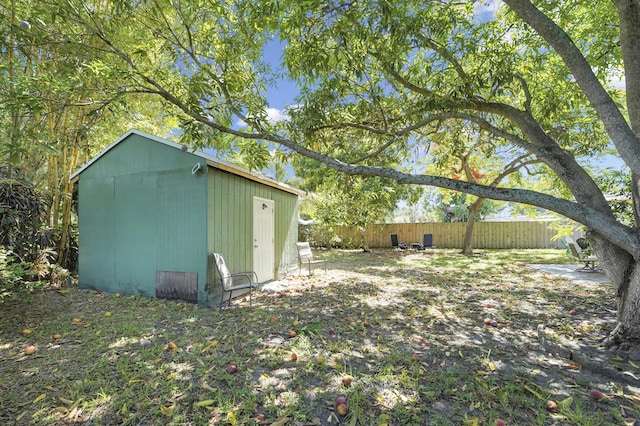 2626 Garfield St, Hollywood, FL 33020 - view of yard featuring a shed