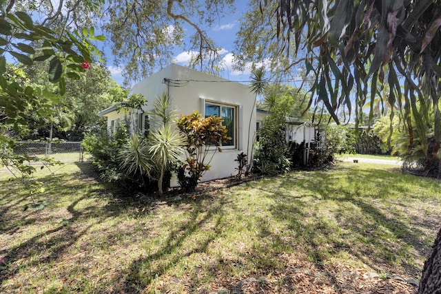 2626 Garfield St, Hollywood, FL 33020 - view of side of property featuring stucco siding